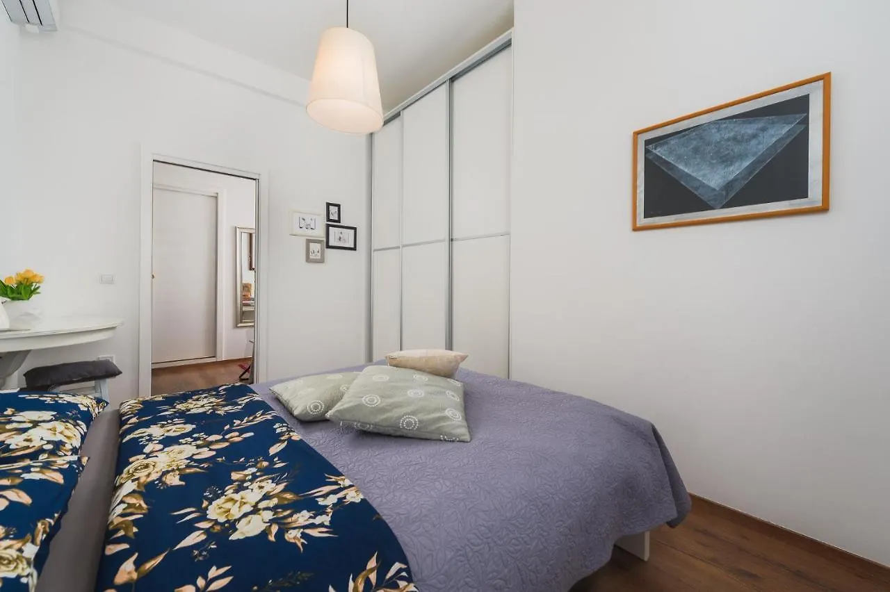 Apartment Nina Porec