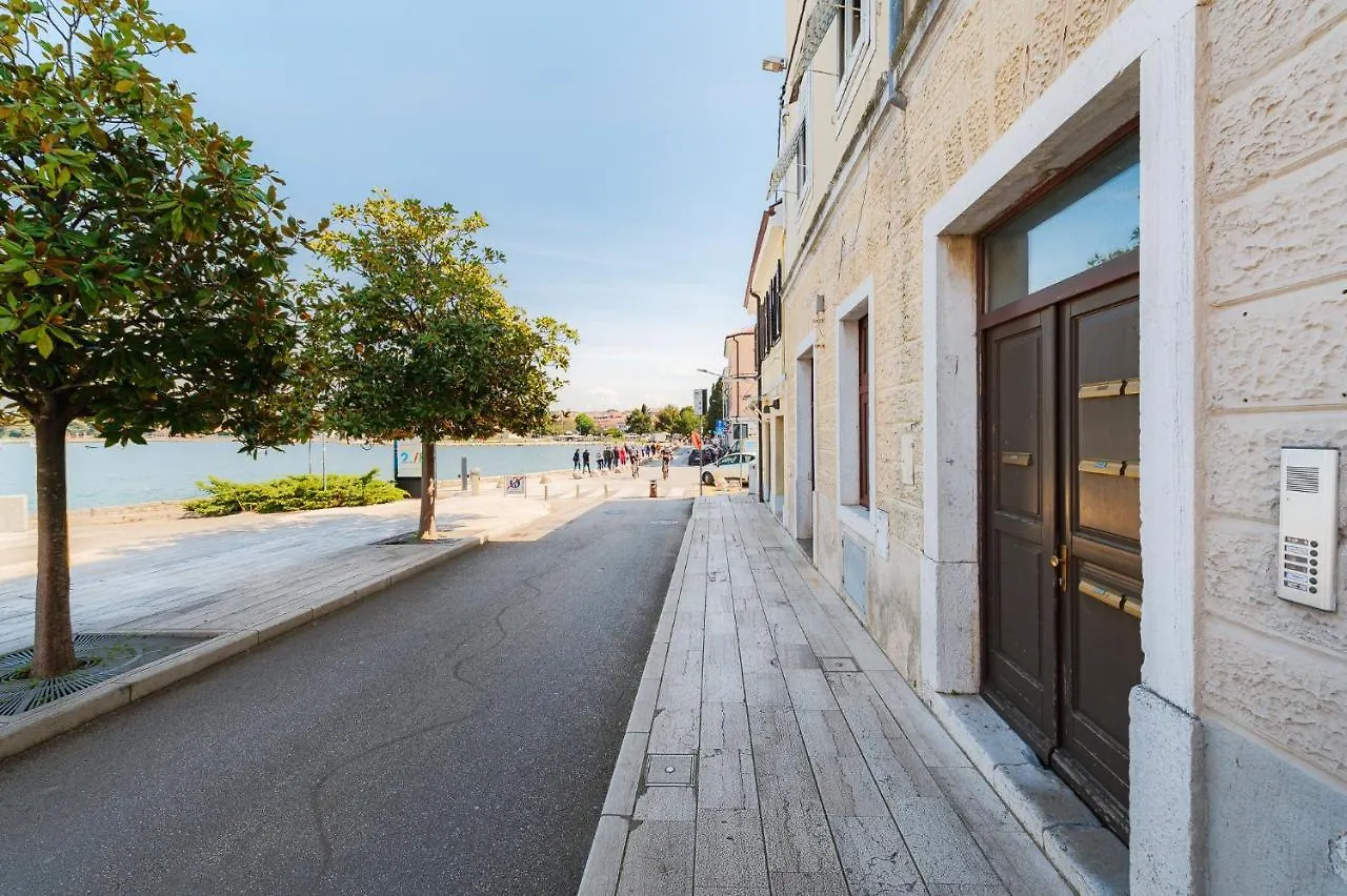 Apartment Nina Porec Croatia